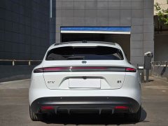 NIO ET5T 75kWh Touring - фото 8