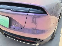 Yangwang Looking up at U7 EV five-seater luxury version - фото 6