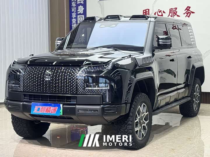Yangwang Looking up at U8 Off-Road Player Edition - автомобиль из Китая
