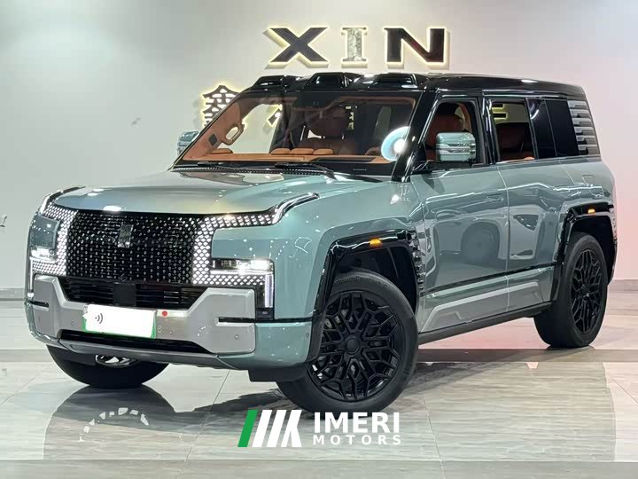 Yangwang Looking up at U8 2023 Deluxe Edition - автомобиль из Китая