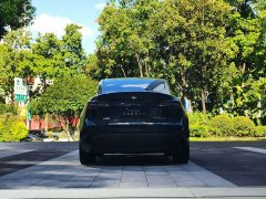 Tesla Model Y rear-wheel drive version - фото 7