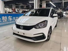 Fit 1.5L CVT Trendy Edition - фото 1
