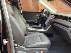 Hongqi HS7 PHEV 2.0T PHEV four-wheel drive Qichang version 6 seats - фото 12