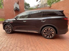 Hongqi HS7 PHEV 2.0T PHEV four-wheel drive Qichang version 6 seats - фото 5