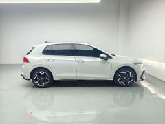Volkswagen Golf 300TSI R-Line - фото 7
