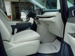 Buick GL8 New Energy Lu Zun Luxury Edition 6 seats - фото 11