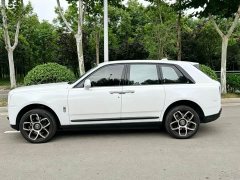 Rolls-Royce Cullinan 2018 five-seater version - фото 4