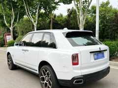 Rolls-Royce Cullinan 2018 five-seater version - фото 5