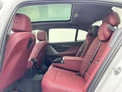 BMW 5 Series 530Li Leading M Sports Package - фото 11