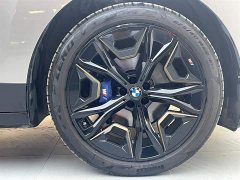 BMW iX M60 - фото 17