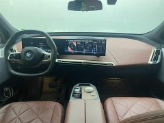 BMW iX M60 - фото 7