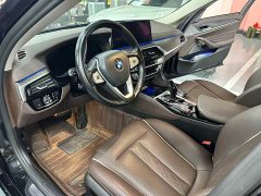 BMW 5 Series facelift 530Li leading luxury package - фото 4