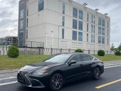 Lexus ES 2022 300h Premium Edition - фото 10