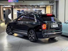Rolls-Royce Cullinan 2018 four-seat version - фото 4