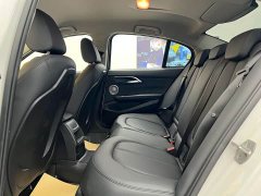 BMW 1 Series facelift 120i M sports version - фото 8