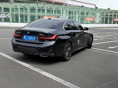 BMW 3 Series 320i M Sports Package - фото 4