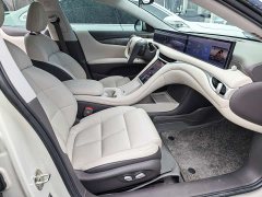 IM Motors Zhiji L6 Max Standard Edition - фото 5
