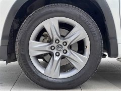 Toyota Highlander 2.0T two-wheel drive luxury version 7 seats - фото 12