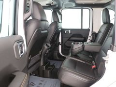 Mercedes-Benz Wrangler 2024 2.0T Sahara four-door version - фото 10