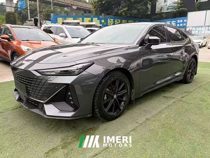 Changan UNI-V 2023 1.5T exclusive - автомобиль из Китая