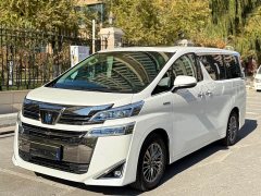 Toyota Wilfa 2021 Crown Dual Engine 2.5L HV Premium Edition - фото 1