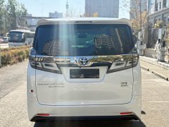 Toyota Wilfa 2021 Crown Dual Engine 2.5L HV Premium Edition - фото 12