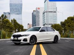 BMW 3 Series 330i M Sports Night Package - фото 1