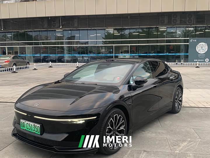 Zeekr 007 rear-wheel drive version 75kWh - автомобиль из Китая