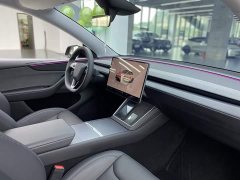 Tesla Model Y rear-wheel drive version - фото 9