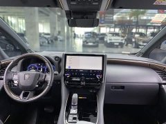Toyota Wilfa Crown Dual Engine 2.5L Supreme Executive Edition - фото 11