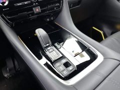 Toyota Wilfa Crown Dual Engine 2.5L Supreme Executive Edition - фото 18