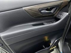 Toyota Wilfa Crown Dual Engine 2.5L Supreme Executive Edition - фото 19