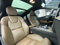 Volvo XC60 B5 four-wheel drive Zhiyuan Deluxe Edition - фото 10