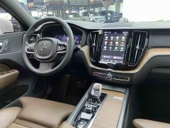 Volvo XC60 B5 four-wheel drive Zhiyuan Deluxe Edition - фото 12