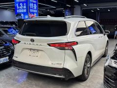 Toyota SIENNA 2.5L dual-engine four-wheel drive premium edition - фото 13