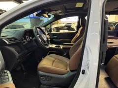 Toyota SIENNA 2.5L dual-engine four-wheel drive premium edition - фото 5