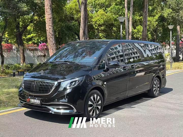 Mercedes-Benz Vito 2021 2.0T Business Edition 7 seats