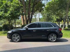 Audi Q5L 2020 facelift 40 TFSI enjoys fashionable style - фото 5