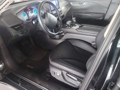 Hongqi E-QM5 facelift basic travel version - фото 9