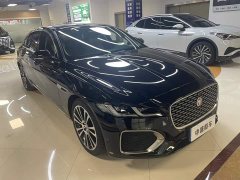 Jaguar XFL 2.0T P250 two-wheel drive exclusive luxury version - фото 2