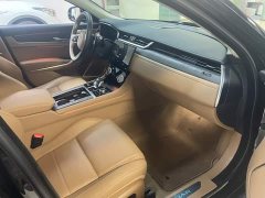Jaguar XFL 2.0T P250 two-wheel drive exclusive luxury version - фото 6