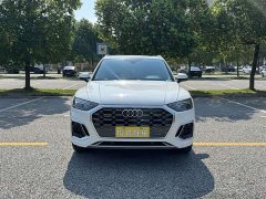 Audi Q5L 40T luxury and dynamic - фото 2