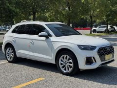 Audi Q5L 40T luxury and dynamic - фото 3