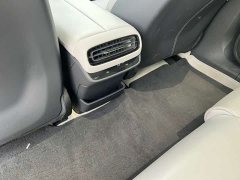 Xiaomi SU7 rear-wheel drive long-range smart driving version - фото 8