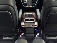 Hongqi HQ9 PHEV 2.0T four-wheel drive luxury version - фото 12