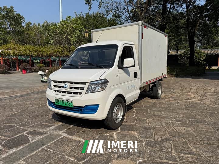 Lynk & Co Rich New Energy EC31 2022 Long Range Edition Van 41.932kWh - автомобиль из Китая