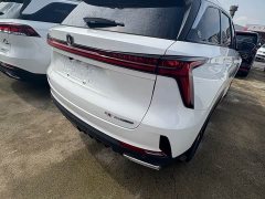 Changan CS75PLUS third generation 1.5T automatic luxury - фото 16