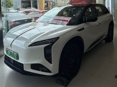 Hongqi Tiangong 08 730 Max rear-wheel drive version - фото 1