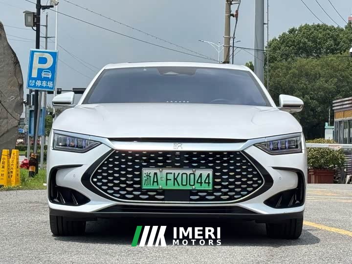 BYD Han DM-i Champion Edition 121KM Premium Type - автомобиль из Китая
