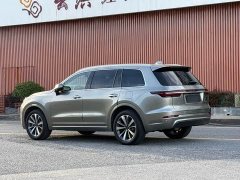 Li Auto Ideal ONE 2020 extended range 6-seater version - фото 5
